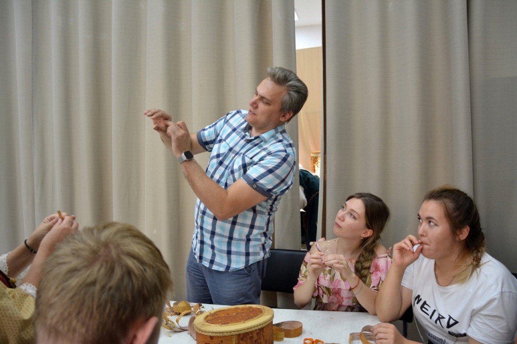 Hu6yagAxZW0.jpg Hu6yagAxZW0.jpg