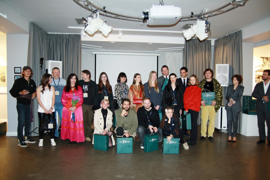 qbHBhzxHZ94.jpg qbHBhzxHZ94.jpg