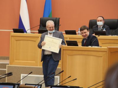 Андрей Попов