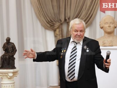 Скульптору Неверову по указу президента присвоили звание