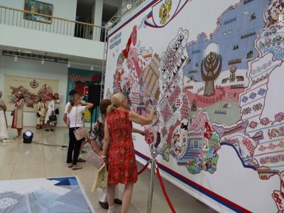 «Вышитая Россия» связала 70 регионов страны